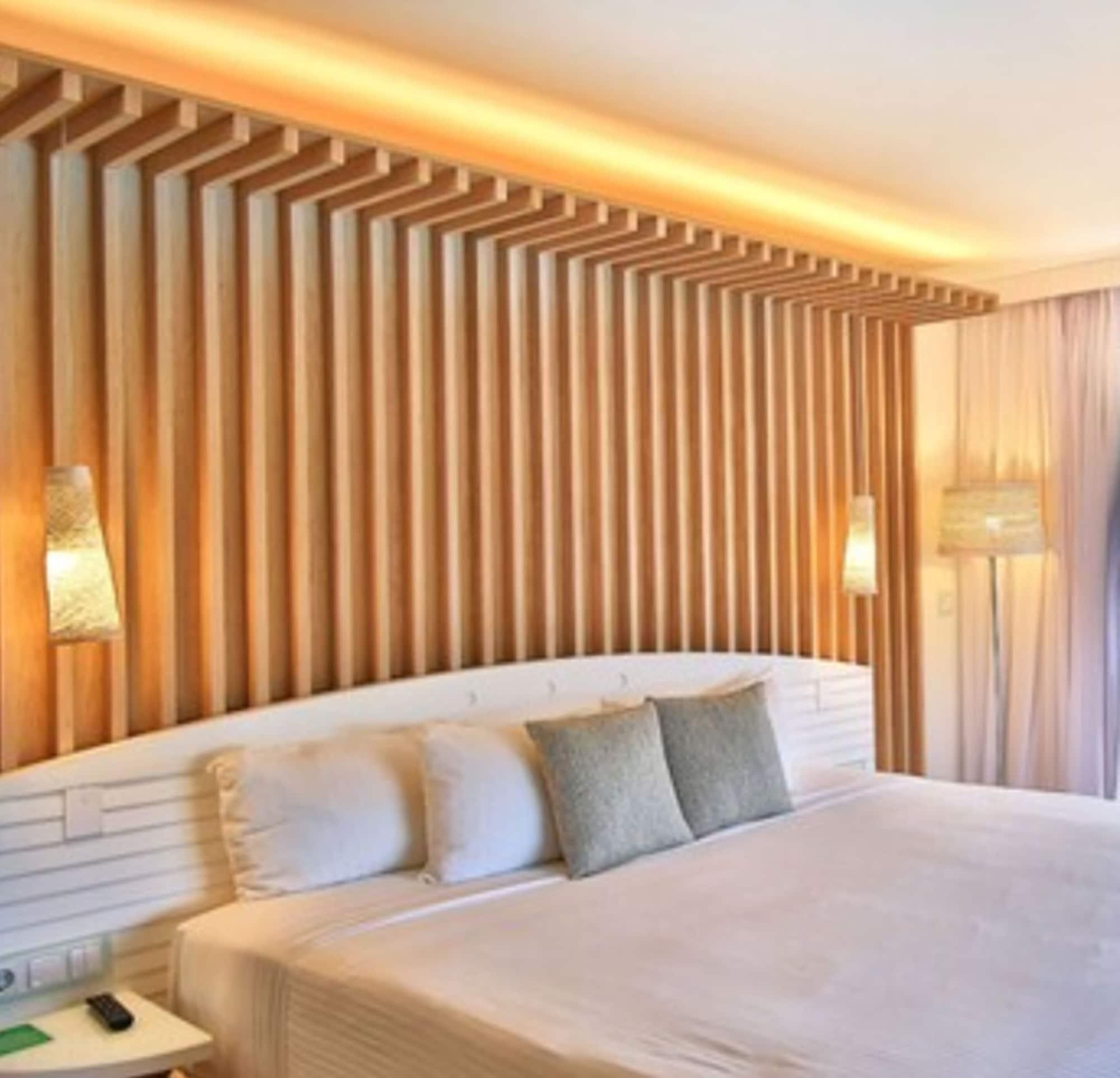 ลา เครโอล บีช โฮเต็ล แอนด์ สปา Hotel เลอโกซิเยร์ ภายนอก รูปภาพ